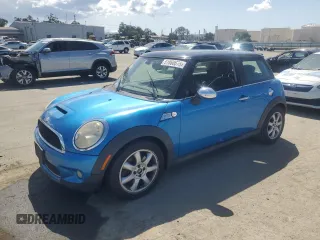 2010 MINI Hardtop S with VIN WMWMF7C56ATZ70948, listed as a Copart auction lot 51868675 with Not Provided miles and Clean Title. Bid and sale history available at DreamBid. Image 1.