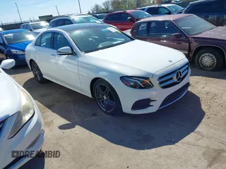 2017 Mercedes-Benz E E 300 Luxury with VIN WDDZF4KBXHA102915, listed as a IAAI auction lot 42082617 with 66,641 mi miles. Bid and sale history available at carsss.com. Image 1.