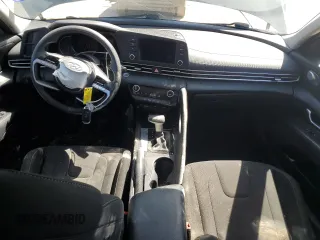 2022 Hyundai Elantra SEL z VIN KMHLM4AG4NU305405, wystawiony jako Copart lot #52662805 z przebiegiem 37 329 mil mil oraz Szkoda całkowita • Salvage title. Historia ofert i sprzedaży dostępna na DreamBid. Obrazek 8.