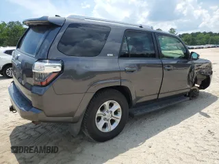 2018 Toyota 4Runner SR5 z VIN JTEBU5JR5J5594706, wystawiony jako Copart lot #62806365 z przebiegiem 103 428 mil mil oraz Szkoda całkowita • Salvage title. Historia ofert i sprzedaży dostępna na DreamBid. Obrazek 3.