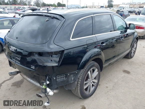2015 Audi Q7 Premium Plus with VIN WA1LMAFE9FD031088, listed as a IAAI auction lot 42004406 with 208,707 mi miles and . Bid and sale history available at DreamBid. Image 4.