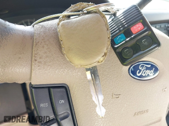 2004 Ford Expedition Eddie Bauer with VIN 1FMRU17W44LB81650, listed as a IAAI auction lot 41816408 with 188,127 mi miles and . Bid and sale history available at DreamBid. Image 11.
