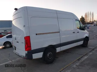 2021 Mercedes-Benz Sprinter Cargo with VIN W1Y4EBHY9MT057970, listed as a IAAI auction lot 38416320 with 32,055 mi miles and . Bid and sale history available at carsss.com. Image 4.