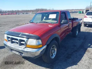 2000 Ford Ranger XL with VIN 1FTZR15V1YTB19905, listed as a IAAI auction lot 41833494 with 293,034 mi miles. Bid and sale history available at carsss.com. Image 2.