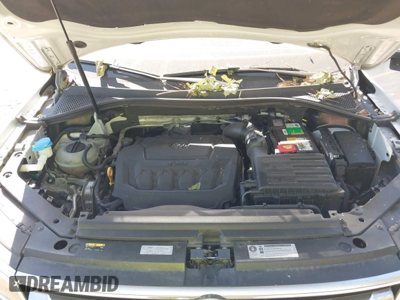 2018 Volkswagen Tiguan SEL Premium with VIN 3VV5B7AX5JM004713, listed as a IAAI auction lot 40498843 with 92,256 mi miles and . Bid and sale history available at DreamBid. Image 10.
