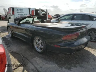 2001 Pontiac Firebird Trans Am z VIN 2G2FV32G812134704, wystawiony jako Copart lot #74893594 z przebiegiem Nie podano mil oraz Nie do naprawy • Non repairable. Historia ofert i sprzedaży dostępna na DreamBid. Obrazek 2.