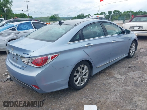 2013 Hyundai Sonata with VIN KMHEC4A43DA076815, listed as a IAAI auction lot 42164710 with 158,318 mi miles and . Bid and sale history available at carsss.com. Image 4.