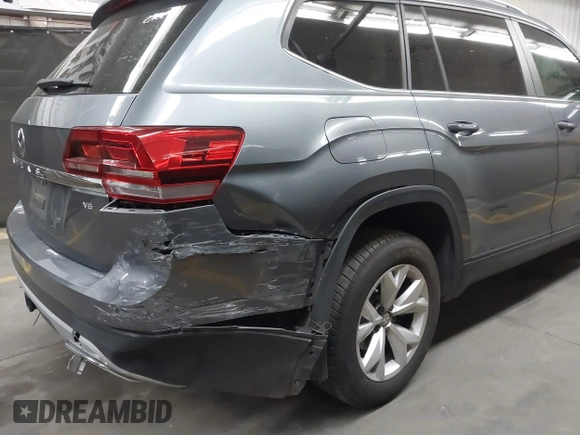 2019 Volkswagen Atlas SE с VIN 1V2DR2CA1KC591124, выставлен на аукционе IAAI как лот 42111572 с пробегом 40 430 миль миль и . История ставок и продаж доступна на DreamBid. Изображение 6.
