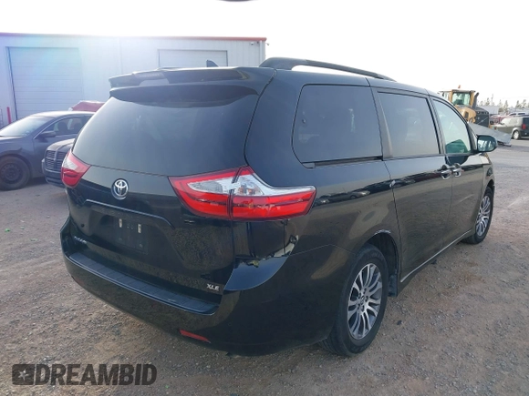 2019 Toyota Sienna XLE Auto Access Seat with VIN 5TDYZ3DCXKS986393, listed as a IAAI auction lot 41451840 with 93,424 mi miles. Bid and sale history available at carsss.com. Image 4.