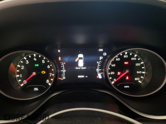 2018 Jeep Compass Latitude z VIN 3C4NJDBB8JT143193, wystawiony jako Copart lot #53061015 z przebiegiem 89 264 mil mil oraz Tytuł czysty. Historia ofert i sprzedaży dostępna na DreamBid. Obrazek 9.