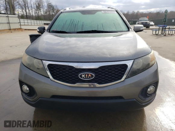 2012 Kia Sorento LX with VIN 5XYKTDA28CG285164, listed as a Copart auction lot 47848685 with 118,137 mi miles and Clean Title. Bid and sale history available at carsss.com. Image 5.