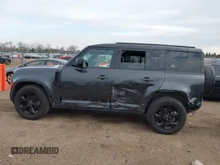 2023 Land Rover Defender S с VIN SALEJ7EX4P2239091, выставлен на аукционе IAAI как лот 41791797 с пробегом 16 042 миль миль и . История ставок и продаж доступна на DreamBid. Изображение 14.