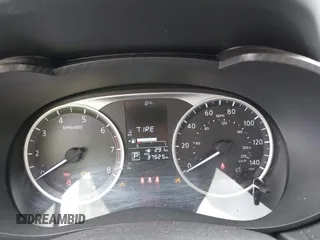 2024 Nissan Versa S z VIN 3N1CN8DV2RL813958, wystawiony jako IAAI lot #41967361 z przebiegiem 37 525 mil mil oraz . Historia ofert i sprzedaży dostępna na DreamBid. Obrazek 7.