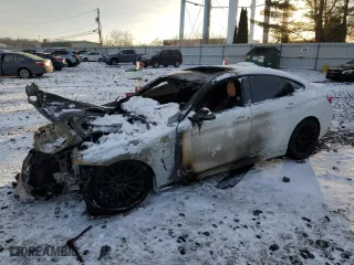 2017 BMW 4 Series 430i with VIN WBA4F7C50HG438324, listed as a Copart auction lot 42317005 with 0 mi miles and Salvage Title. Bid and sale history available at carsss.com. Image 1.