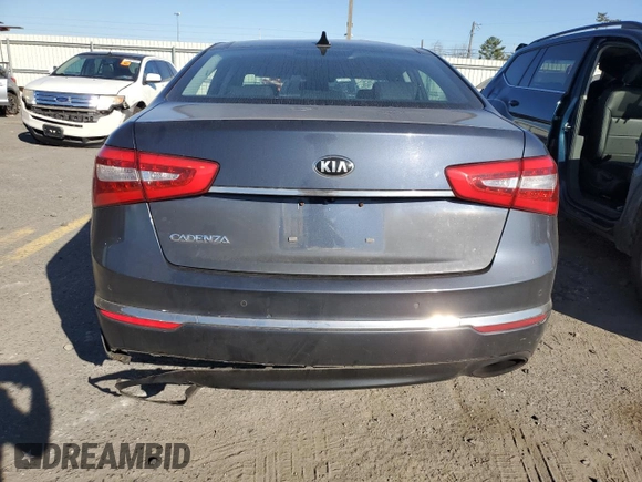 2014 Kia Cadenza Premium with VIN KNALN4D78E5142424, listed as a Copart auction lot 77576304 with 67,069 mi miles and Salvage Title. Bid and sale history available at carsss.com. Image 6.