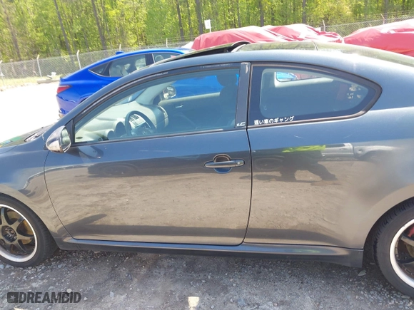2006 Scion tC with VIN JTKDE177060094653, listed as a IAAI auction lot 41973086 with 139,832 mi miles. Bid and sale history available at carsss.com. Image 15.