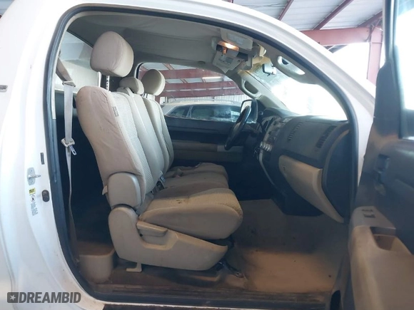 2007 Toyota Tundra with VIN 5TFLU52187X002813, listed as a IAAI auction lot 41399054 with 199,600 mi miles. Bid and sale history available at carsss.com. Image 5.