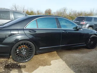 2011 Mercedes-Benz S-Class S 550 with VIN WDDNG7BB4BA389754, listed as a IAAI auction lot 41404074 with 109,209 mi miles. Bid and sale history available at carsss.com. Image 13.