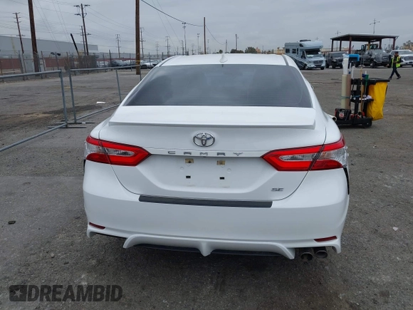 2020 Toyota Camry SE z VIN 4T1G11AKXLU917862, wystawiony jako IAAI lot #42057817 z przebiegiem 45 462 mil mil oraz . Historia ofert i sprzedaży dostępna na DreamBid. Obrazek 16.