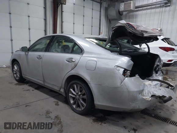 2010 Lexus ES 330 with VIN JTHBK1EG1A2412964, listed as a IAAI auction lot 41421625 with 151,426 mi miles and . Bid and sale history available at DreamBid. Image 3.