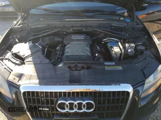 2010 Audi Q5 with VIN WA1CKCFP9AA111780, listed as a Copart auction lot 87991585 with 149,935 mi miles and Salvage title. Bid and sale history available at DreamBid. Image 12.