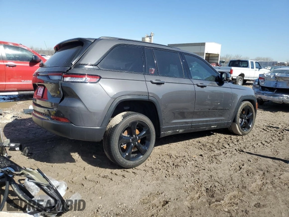 2024 Jeep Grand Cherokee Laredo X with VIN 1C4RJHAG1RC105317, listed as a Copart auction lot 46623135 with 7,597 mi miles and Salvage Title. Bid and sale history available at carsss.com. Image 3.