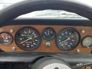 1982 FIAT 124 Spider z VIN ZFAAS00B0C5003902, wystawiony jako Copart lot #51425625 z przebiegiem 77 842 mil mil oraz Szkoda całkowita • Salvage title. Historia ofert i sprzedaży dostępna na DreamBid. Obrazek 9.