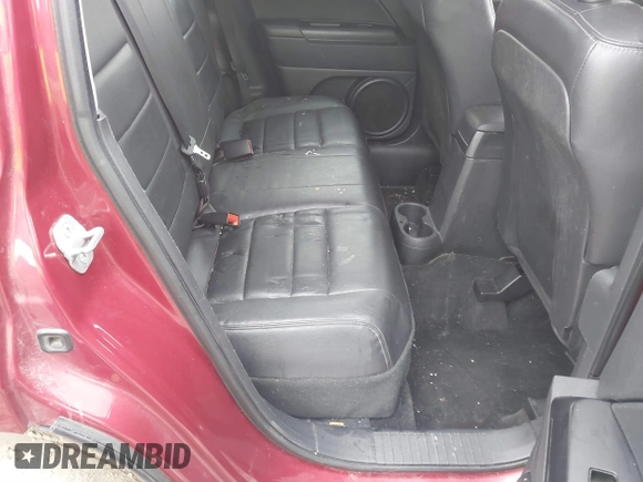2014 Jeep Patriot Latitude with VIN 1C4NJPFA6ED856768, listed as a IAAI auction lot 41644104 with 133,287 mi miles and . Bid and sale history available at carsss.com. Image 8.
