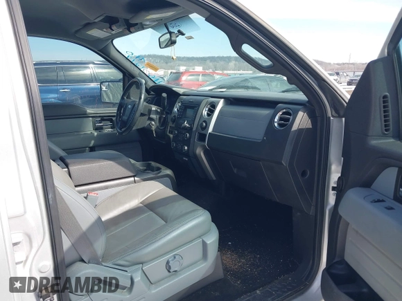 2014 Ford F-150 XL with VIN 1FTFW1CF2EKD03260, listed as a IAAI auction lot 41601219 with 147,306 mi miles. Bid and sale history available at carsss.com. Image 5.