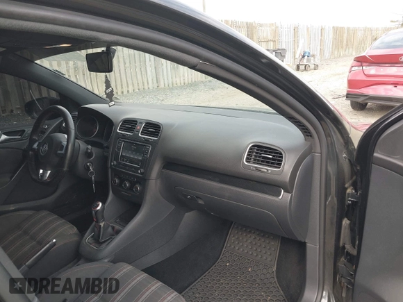 2012 Volkswagen GTI Autobahn z VIN WVWGV7AJ6CW081135, wystawiony jako IAAI lot #42036593 z przebiegiem 159 746 mil mil oraz . Historia ofert i sprzedaży dostępna na DreamBid. Obrazek 5.