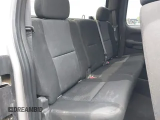 2010 GMC Sierra 1500 SLE z VIN 1GTSKVE30AZ167653, wystawiony jako IAAI lot #42085050 z przebiegiem 118 473 mil mil oraz . Historia ofert i sprzedaży dostępna na DreamBid. Obrazek 8.