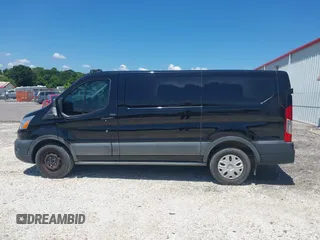 2020 Ford Transit Cargo z VIN 1FTYE1Y89LKB76753, wystawiony jako IAAI lot #42468252 z przebiegiem 53 193 mil mil oraz . Historia ofert i sprzedaży dostępna na DreamBid. Obrazek 14.