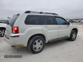 2004 Mitsubishi Endeavor XLS with VIN 4A4MM31S14E056988, listed as a Copart auction lot 84604114 with 153,434 mi miles and Salvage Title. Bid and sale history available at carsss.com. Image 3.