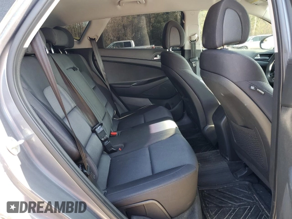 2017 Hyundai Tucson SE with VIN KM8J33A49HU485334, listed as a Copart auction lot 51931025 with 103,907 mi miles and Salvage Title. Bid and sale history available at DreamBid. Image 11.