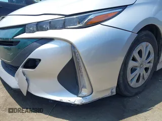 2017 Toyota Prius Plus with VIN JTDKARFP3H3018453, listed as a IAAI auction lot 42391330 with 145,289 mi miles and . Bid and sale history available at DreamBid. Image 6.