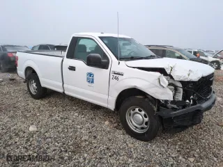 2019 Ford F-150 XL with VIN 1FTMF1CB9KKF27822, listed as a Copart auction lot 82123714 with 103,959 mi miles and Salvage Title. Bid and sale history available at carsss.com. Image 4.