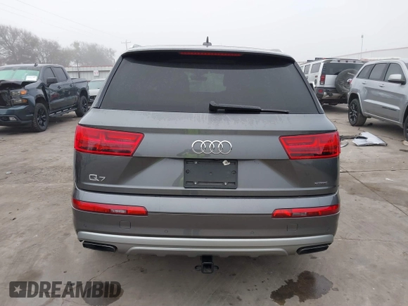 2018 Audi Q7 Premium Plus with VIN WA1LHAF70JD040387, listed as a IAAI auction lot 41087797 with 75,031 mi miles. Bid and sale history available at carsss.com. Image 15.