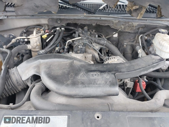 2004 Chevrolet Suburban LS with VIN 3GNEC16Z94G210873, listed as a IAAI auction lot 41624290 with 347,735 mi miles. Bid and sale history available at carsss.com. Image 10.