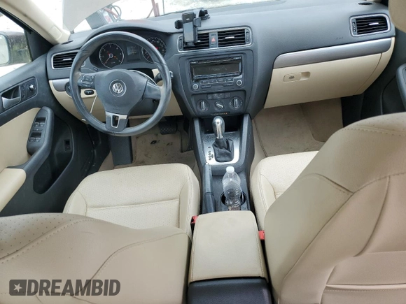 2014 Volkswagen Jetta TDI w/Premium/Nav с VIN 3VWLL7AJ8EM253721, выставлен на аукционе Copart как лот 61551515 с пробегом 155 745 миль миль и Чистый • Clean title. История ставок и продаж доступна на DreamBid. Изображение 8.