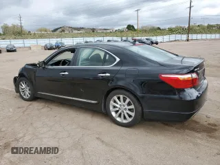 2010 Lexus LS 460 z VIN JTHCL5EF9A5008292, wystawiony jako Copart lot #55456485 z przebiegiem 134 182 mil mil oraz Szkoda całkowita • Salvage title. Historia ofert i sprzedaży dostępna na DreamBid. Obrazek 2.