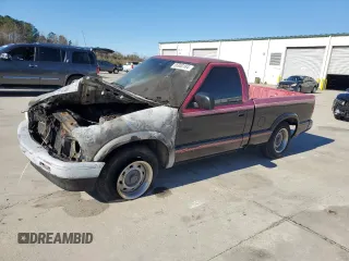 1994 GMC Sonoma with VIN 1GTCS14Z2R8511780, listed as a Copart auction lot 86900184 with 0 mi miles and Salvage Title. Bid and sale history available at carsss.com. Image 1.