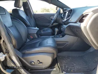 2021 Jeep Cherokee Limited с VIN 1C4PJMDN4MD118916, выставлен на аукционе Copart как лот 76022624 с пробегом 59 538 миль миль и Списание • Salvage title. История ставок и продаж доступна на DreamBid. Изображение 7.