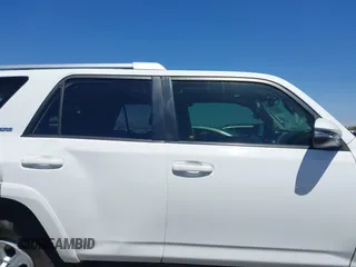 2016 Toyota 4Runner Limited with VIN JTEBU5JR4G5305484, listed as a IAAI auction lot 42680109 with 152,128 mi miles and . Bid and sale history available at DreamBid. Image 13.