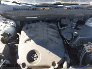 2010 Hyundai Veracruz GLS with VIN KM8NU4CC8AU131609, listed as a IAAI auction lot 41479288 with 166,524 mi miles. Bid and sale history available at carsss.com. Image 10.