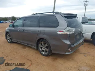 2011 Toyota Sienna SE with VIN 5TDXK3DC3BS143331, listed as a IAAI auction lot 41758043 with 215,490 mi miles. Bid and sale history available at carsss.com. Image 3.