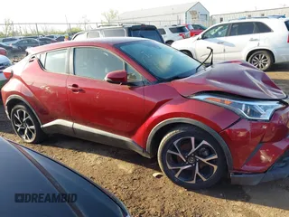 2018 Toyota C-HR XLE with VIN NMTKHMBX5JR008661, listed as a IAAI auction lot 42105871 with 52,306 mi miles. Bid and sale history available at carsss.com. Image 13.