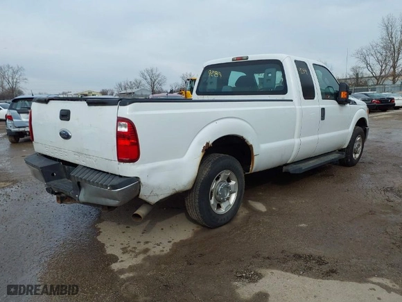 2011 Ford Super Duty F-250 SRW XL with VIN 1FT7X2A6XBEA52525, listed as a IAAI auction lot 41589289 with 313,380 mi miles. Bid and sale history available at carsss.com. Image 4.