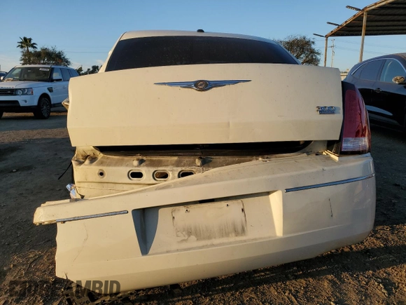 2007 Chrysler 300 Touring with VIN 2C3KA53G87H827749, listed as a Copart auction lot 43826045 with 229,853 mi miles and Salvage Title. Bid and sale history available at carsss.com. Image 6.