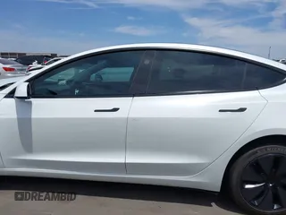 2025 Tesla Model 3 Long Range with VIN 5YJ3E1EA9SF943028, listed as a IAAI auction lot 42372207 with 3,975 mi miles and . Bid and sale history available at DreamBid. Image 14.