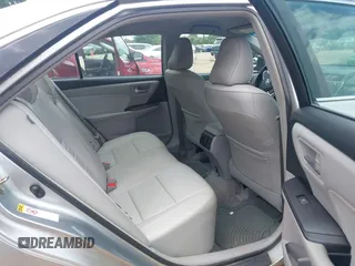 2017 Toyota Camry Hybrid LE z VIN 4T1BD1FK8HU222362, wystawiony jako IAAI lot #42456703 z przebiegiem 70 907 mil mil oraz . Historia ofert i sprzedaży dostępna na DreamBid. Obrazek 8.